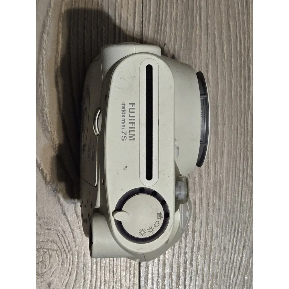 Fujifilm Instax Mini 7S Instant Camera White For Parts Or Repair - Powers On‎